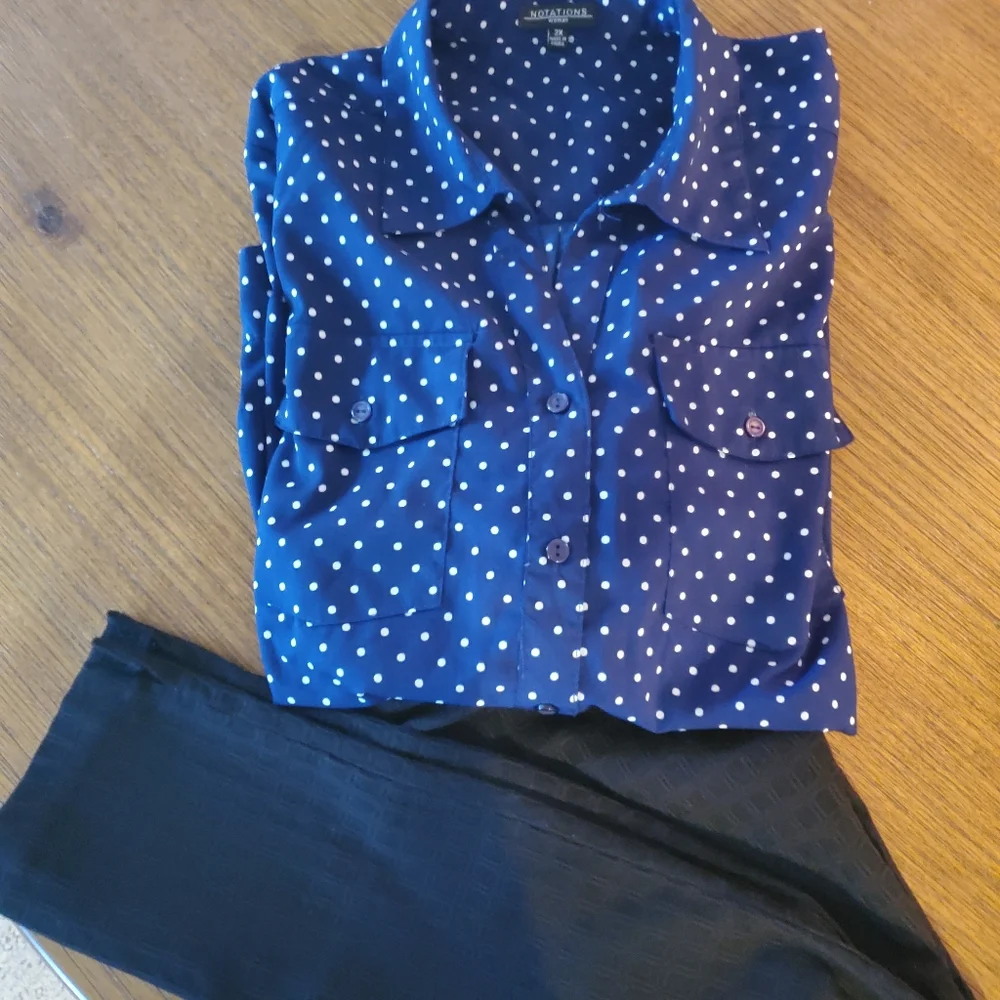 Notations Navy  Shirt with White Dots 2X - Picture 4 of 4
